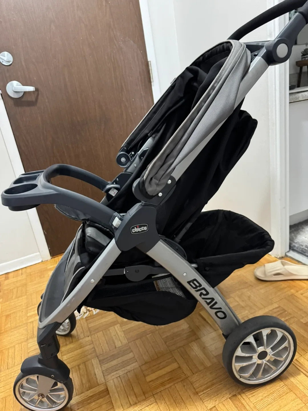 Chicco Bravo Stroller - Grey/Black thumbnail
