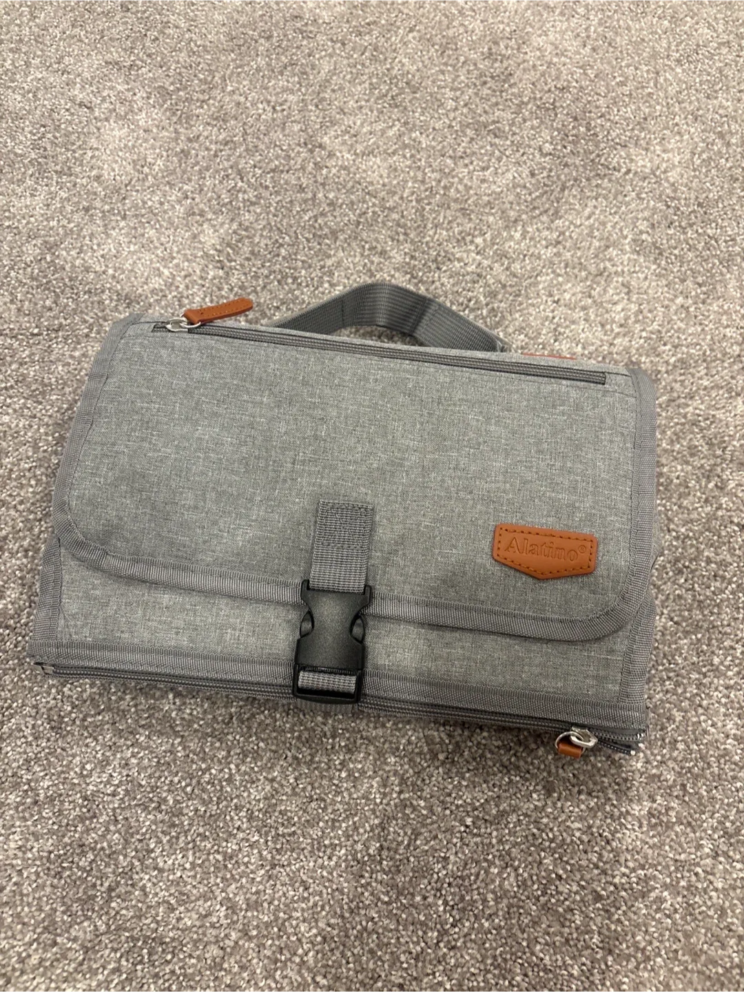 Alatimo Portable Baby Changing Pad - Grey thumbnail