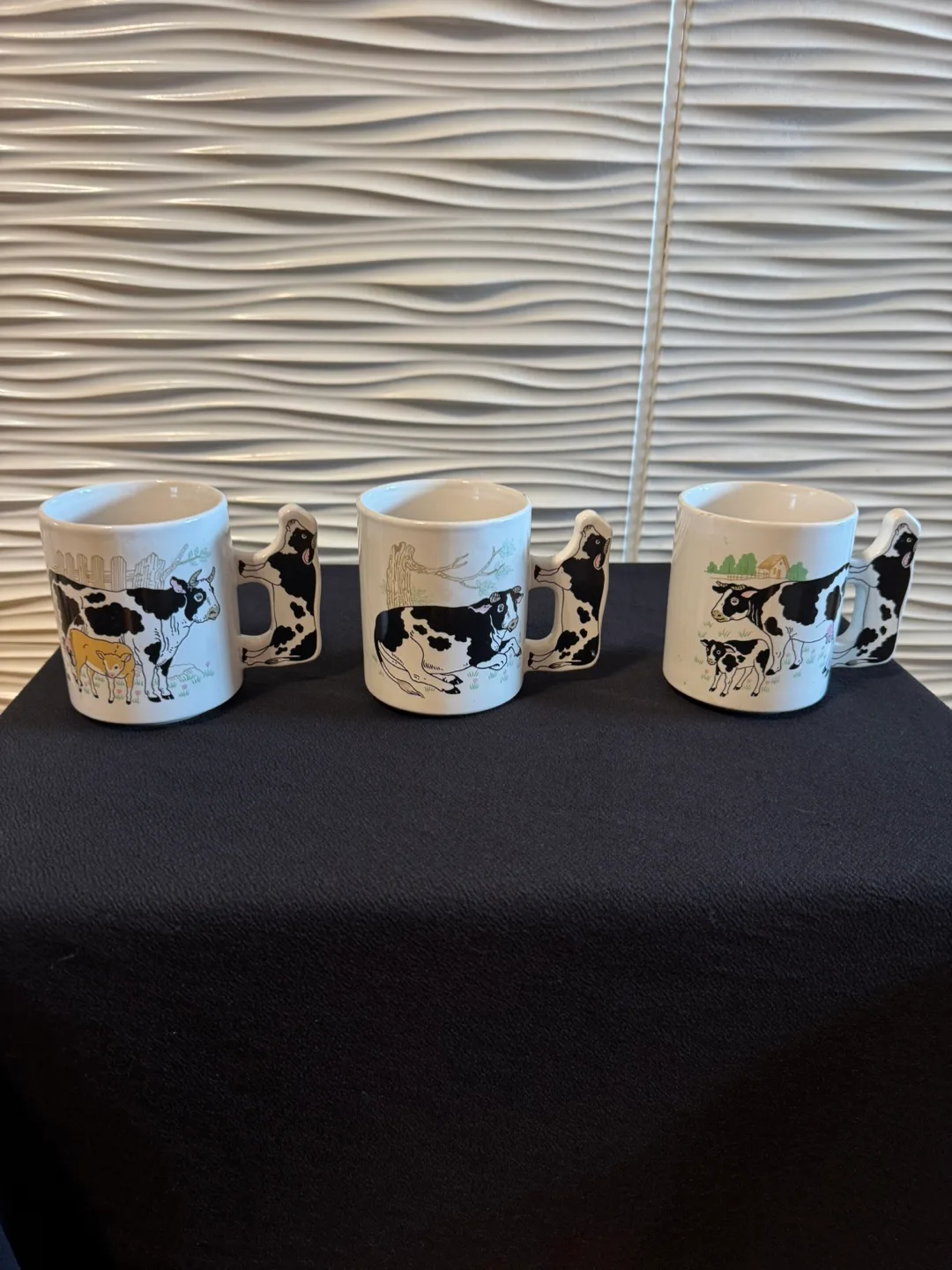 Vintage Set of 3 Cow Mugs thumbnail