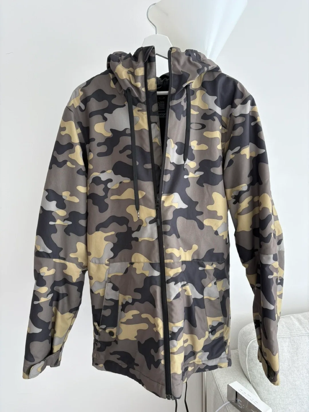 Oakley Camo Jacket - Size M/M thumbnail