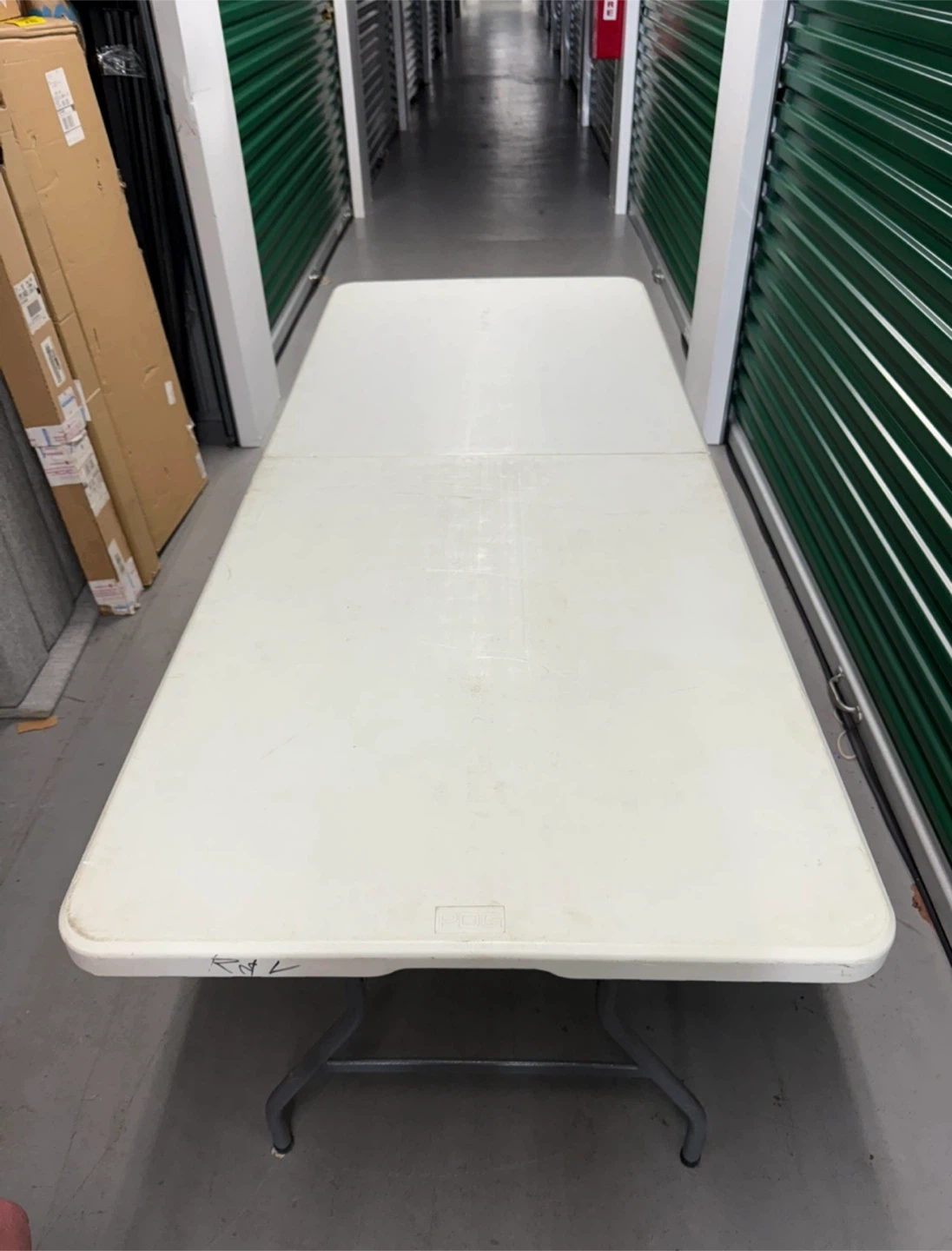 🥕 6-Foot Folding Banquet Table 🥕– Portable with Carry Handle