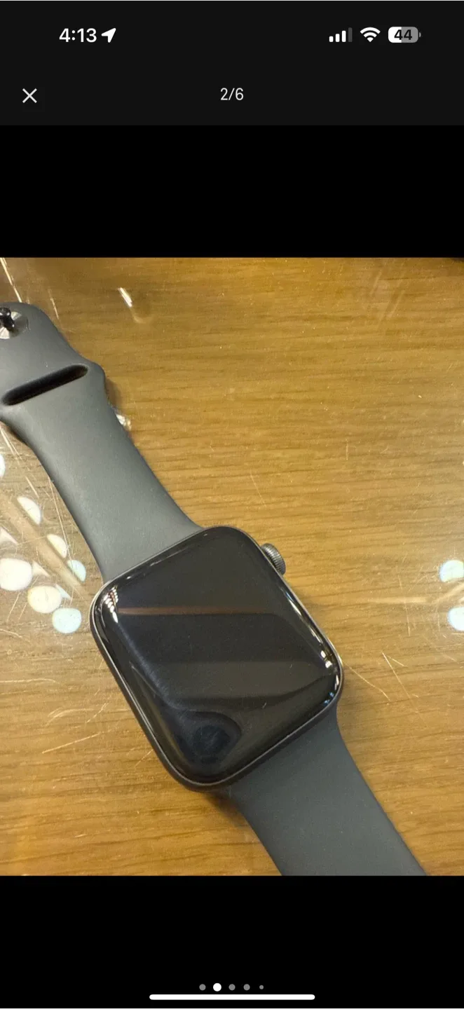 Apple Watch SE 44mm with GPS image indicator(3)