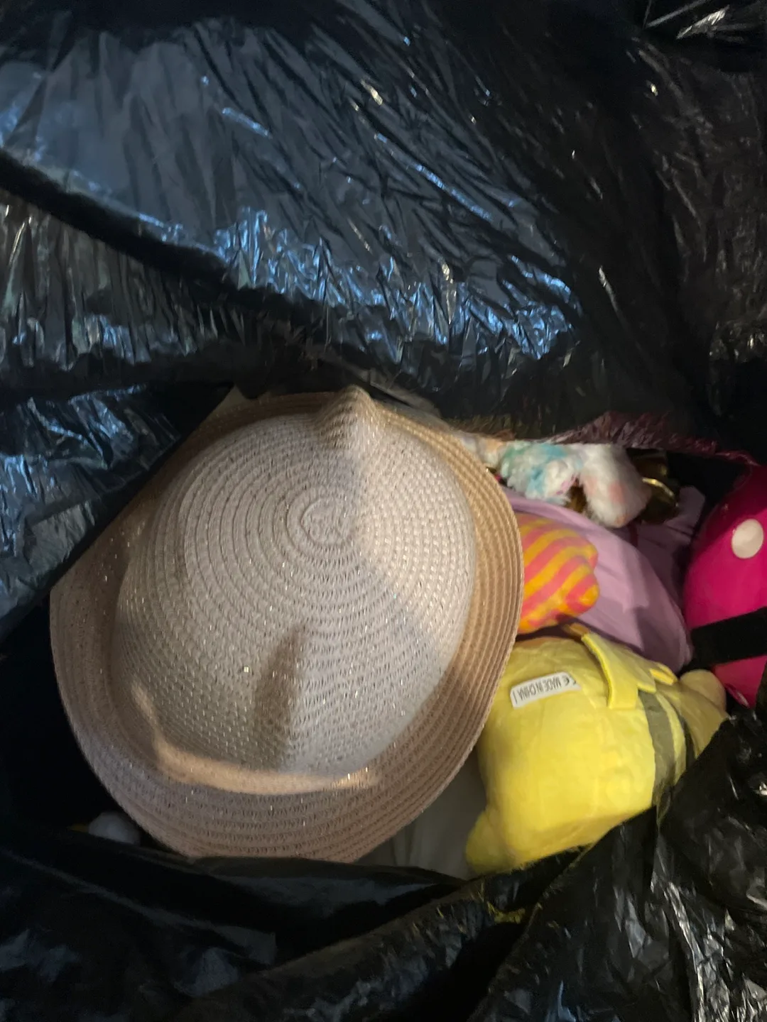 Clothing and toys for girls image indicator(2)