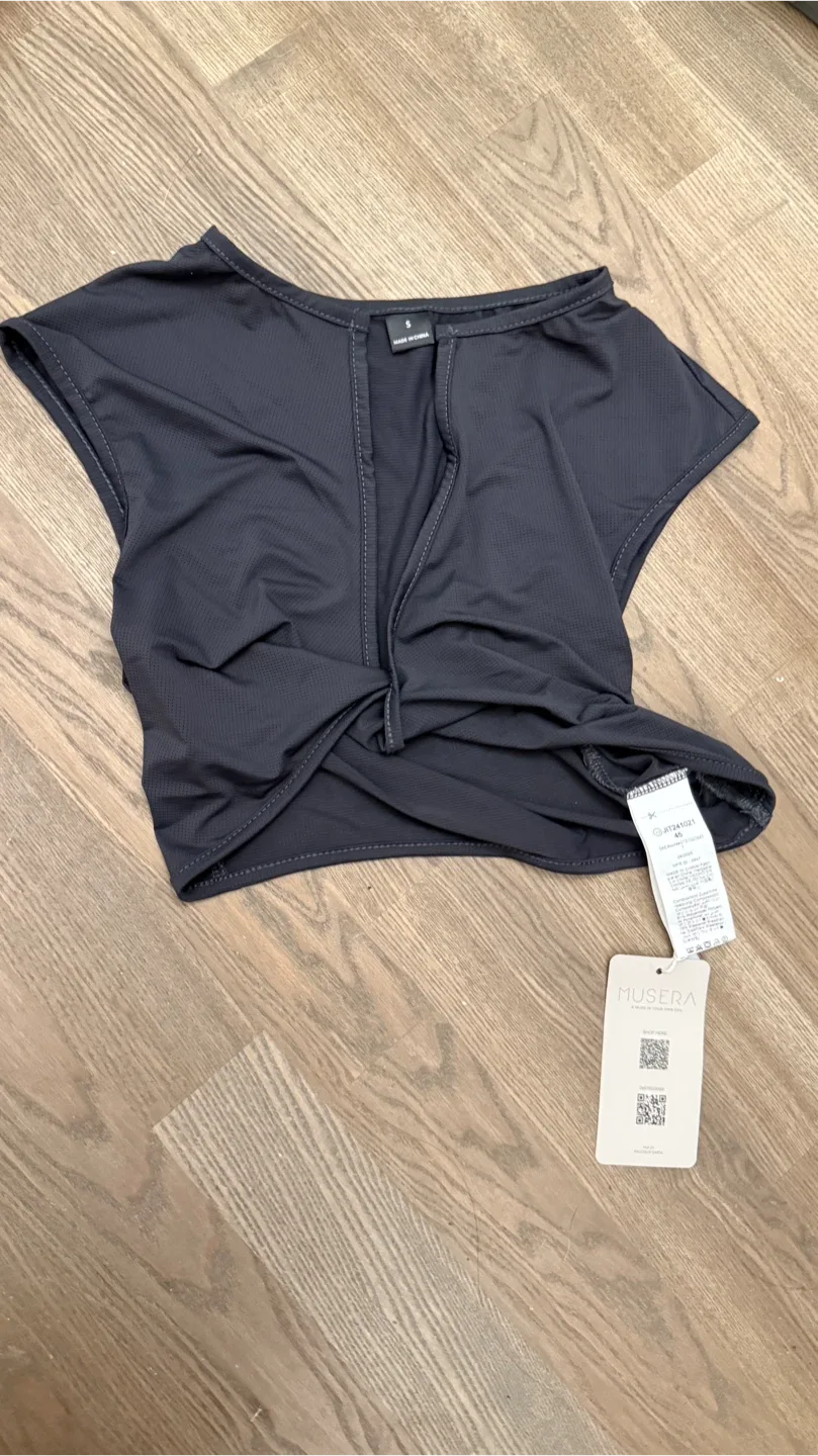 New with Tags Musera Black Twist Front Top - Size S image indicator(2)