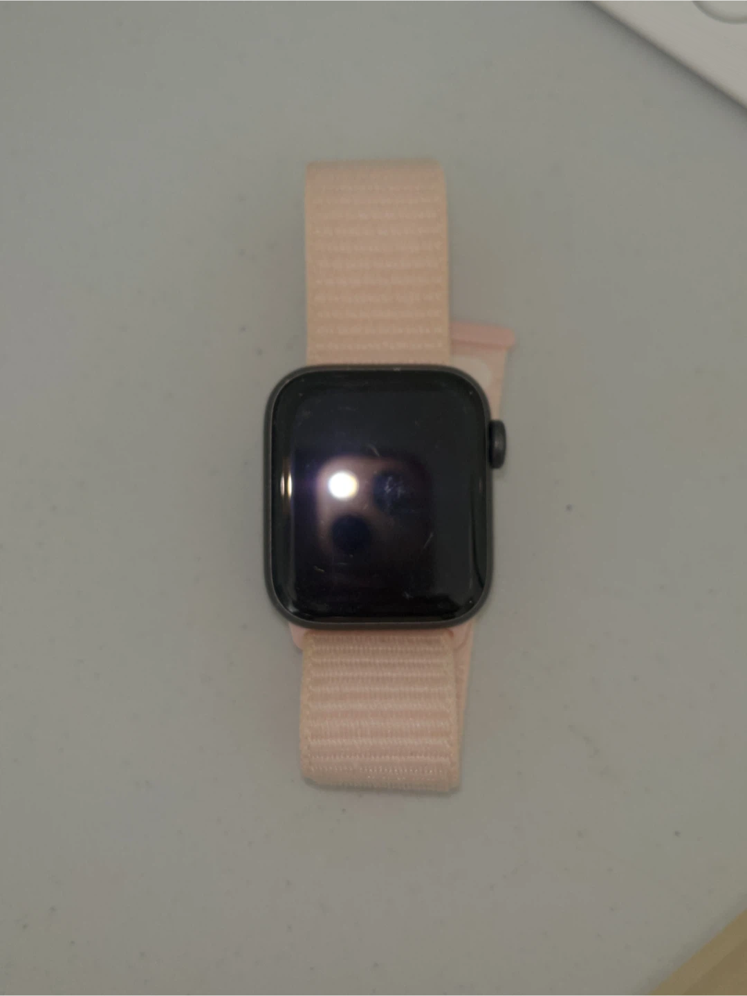 Apple Watch se with Pink Band