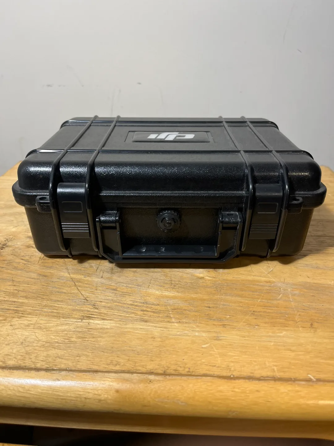DJI Black Hardshell Carrying Case image indicator(2)