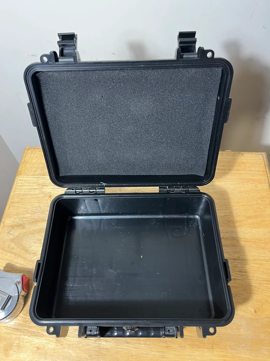 DJI Black Hardshell Carrying Case image indicator(5)