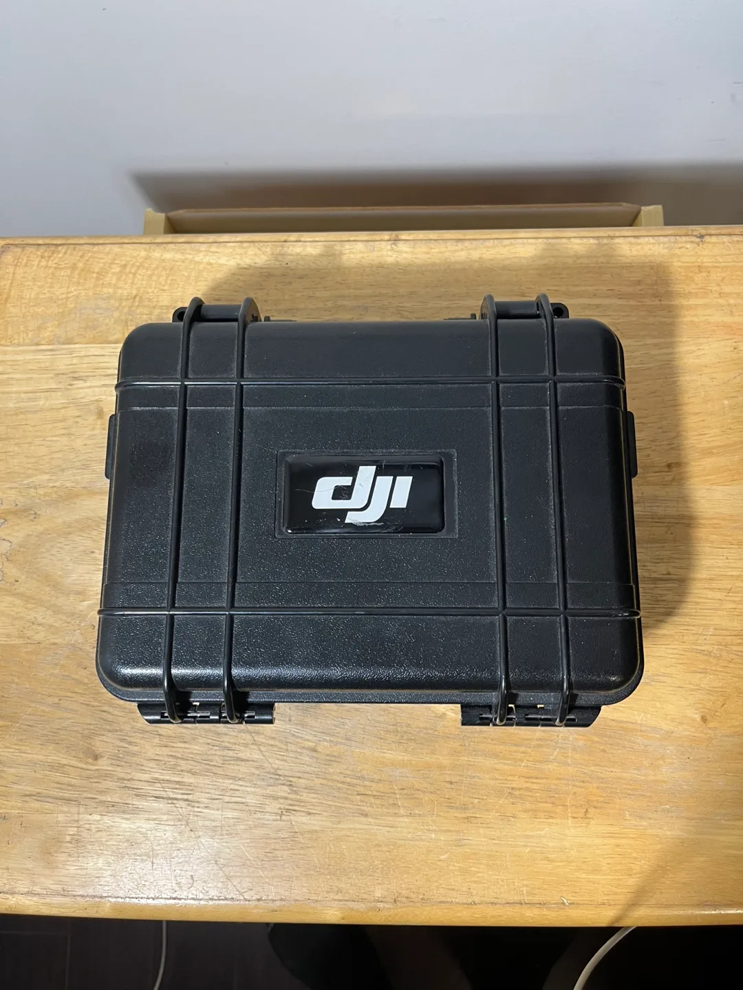DJI Black Hardshell Carrying Case thumbnail