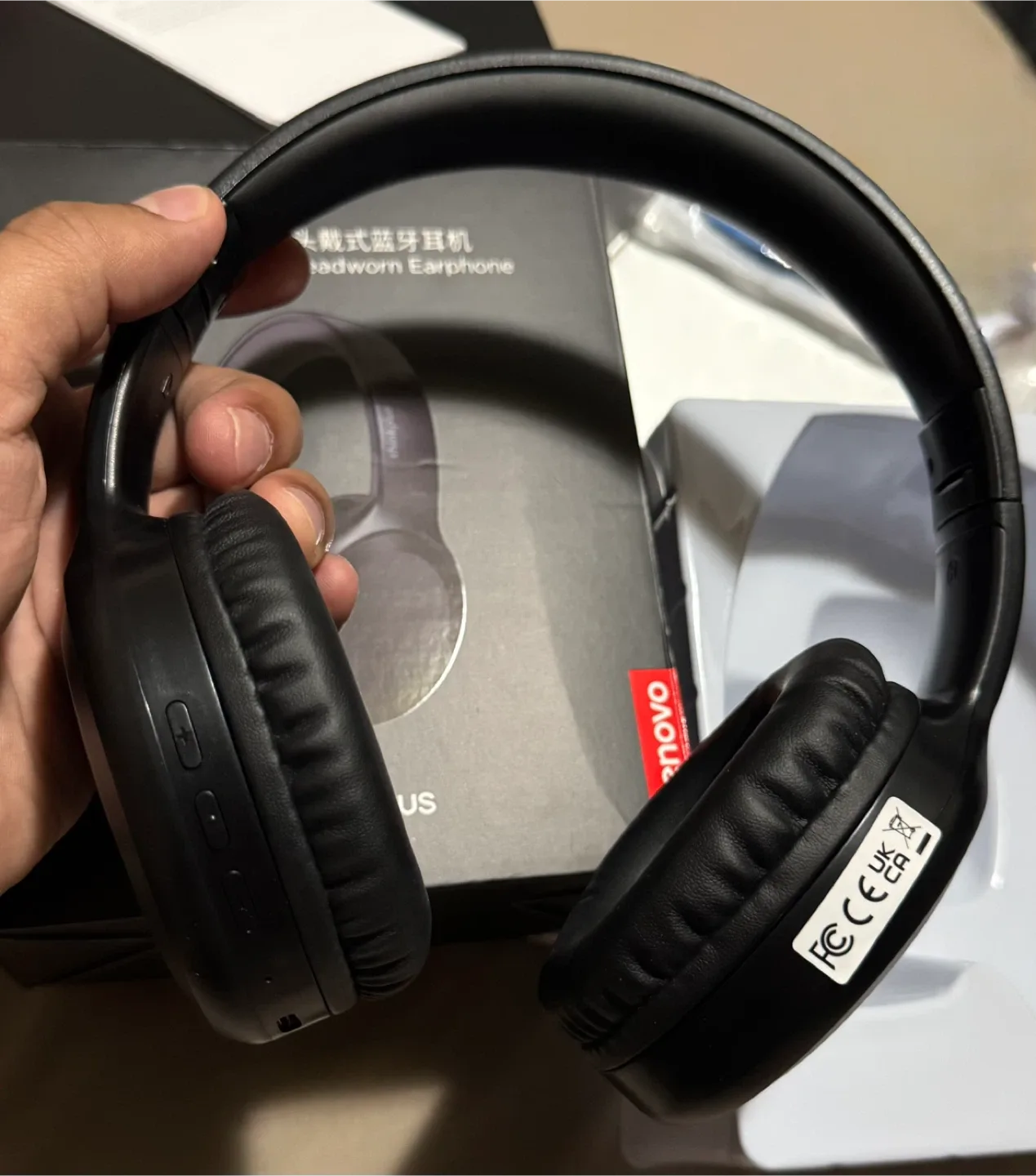 Brand new wireless Bluetooth headphones thumbnail