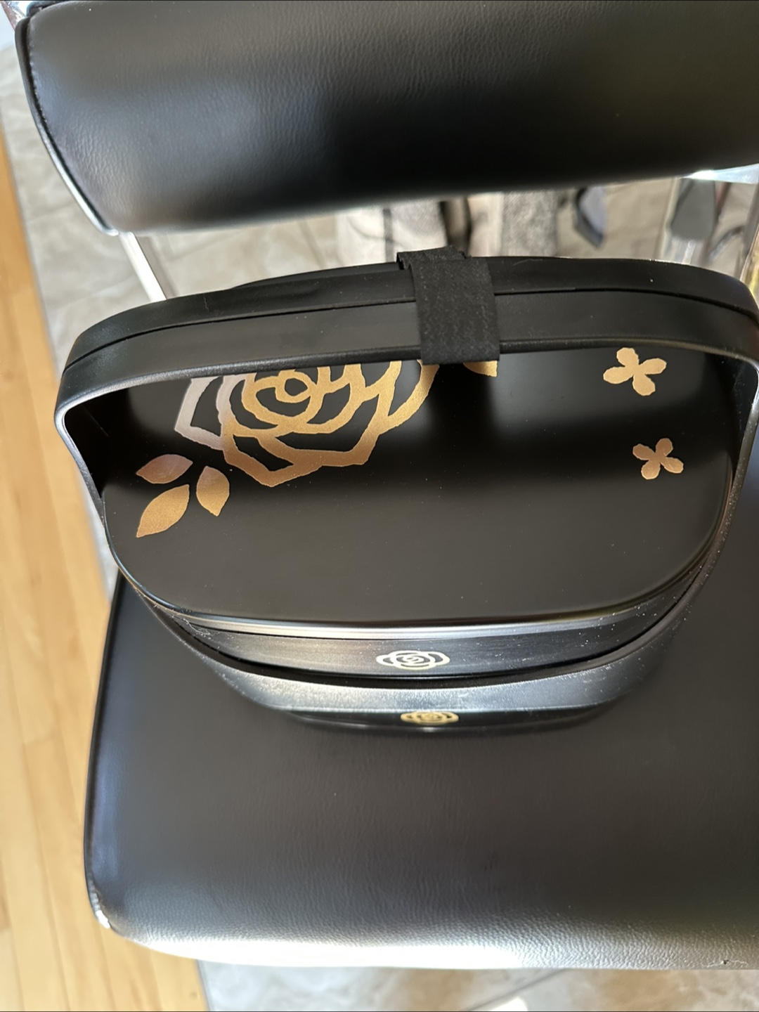 Black Bento Box with Floral Design - photo 2