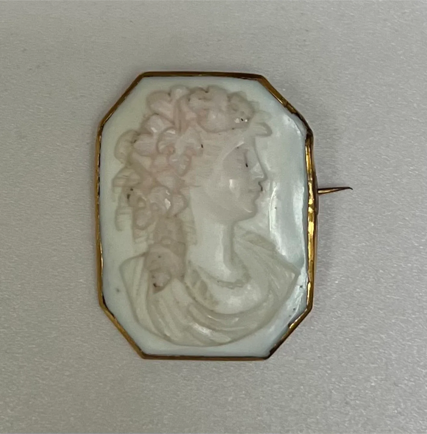 Victorian Cameo Brooch thumbnail