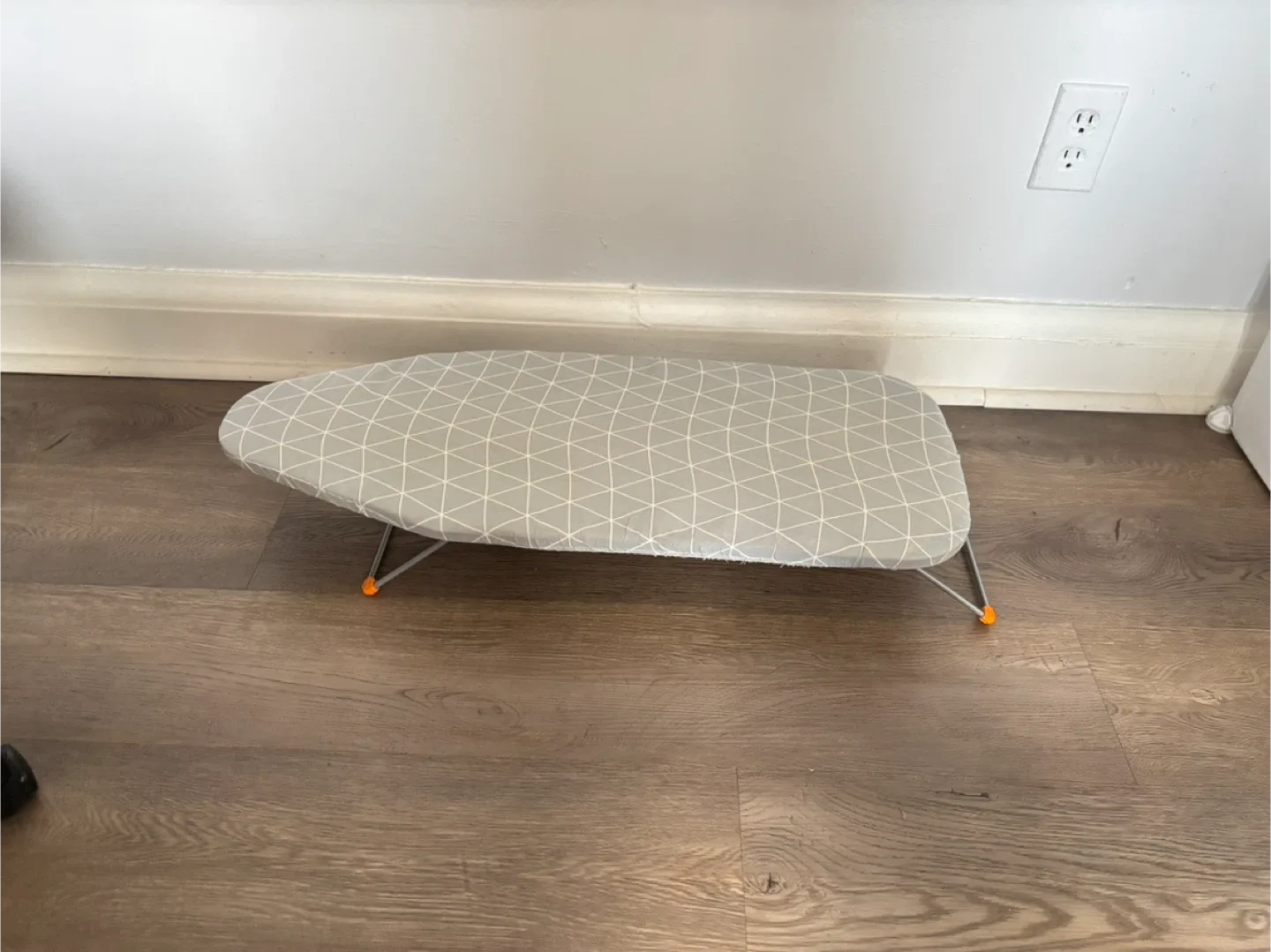 Tabletop Ironing Board with Folding Legs thumbnail