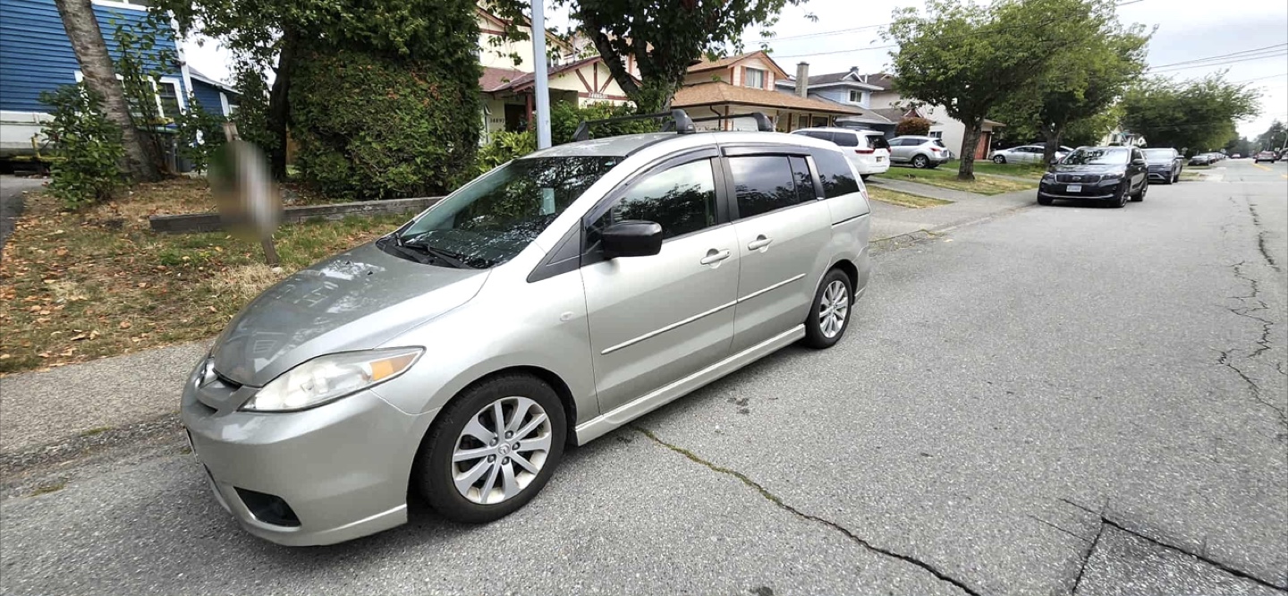 Mazda 5 Minivan - Great Family Car! - photo 3