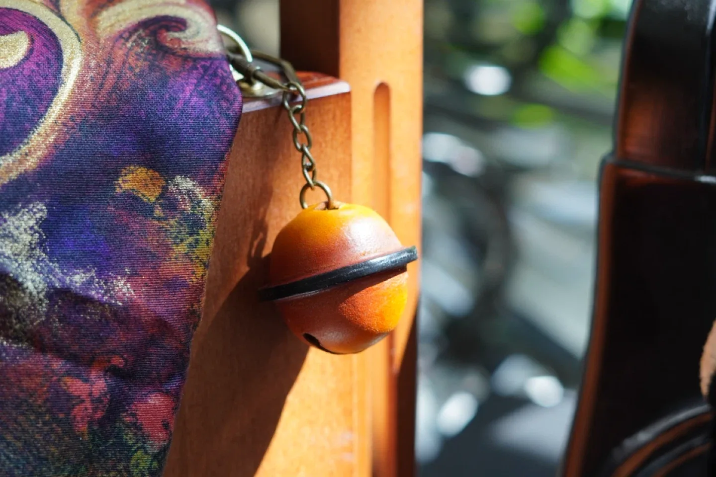Handmade Leather Bell Keychain image indicator(5)