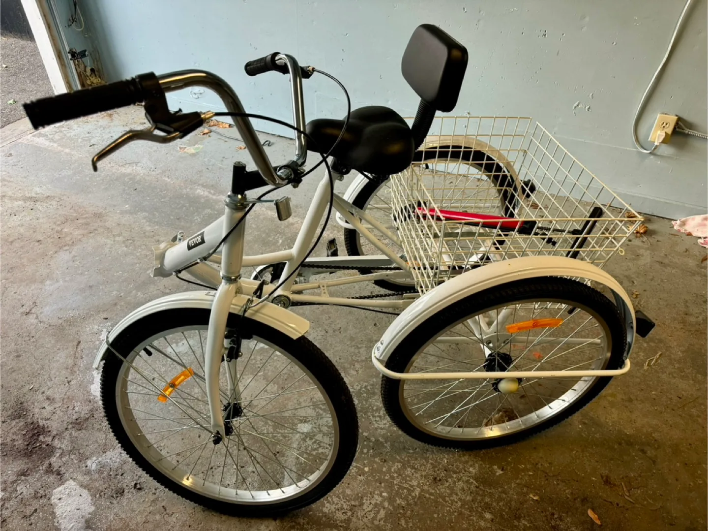 Foldable Tricycle 24” with basket thumbnail