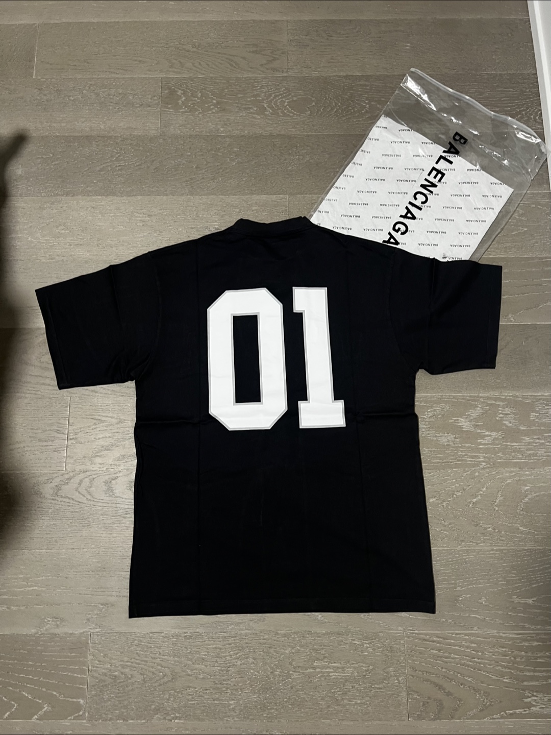 Balenciaga 01 T-shirt - photo 2