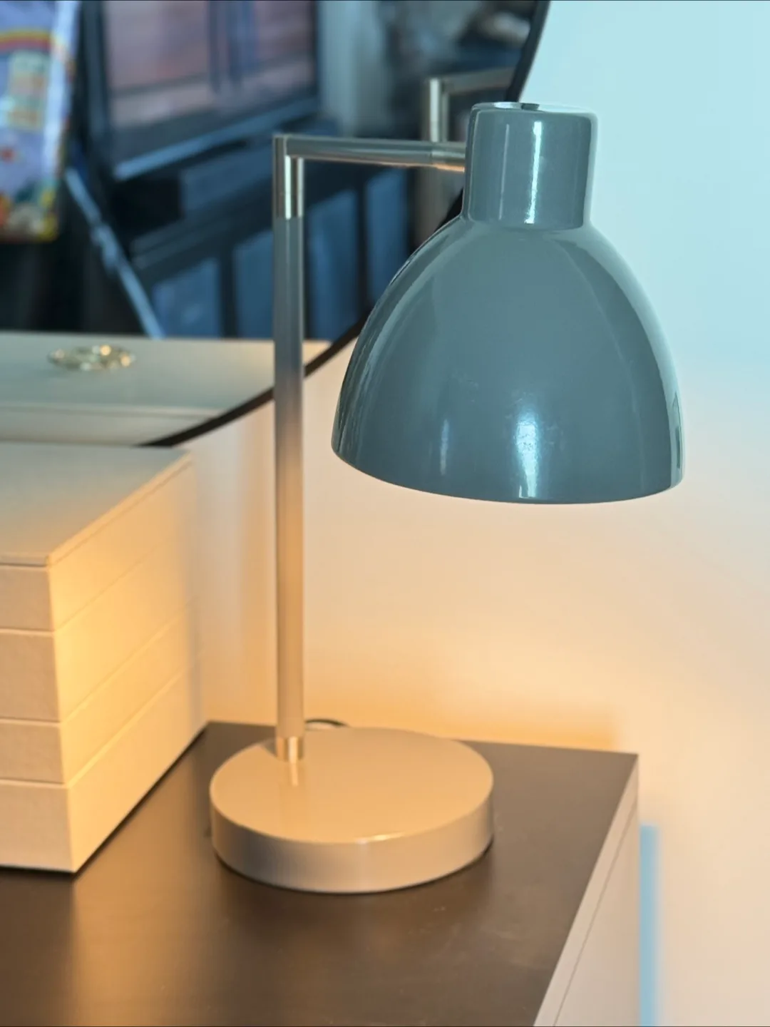 Touch Gray Desk Lamp image indicator(7)