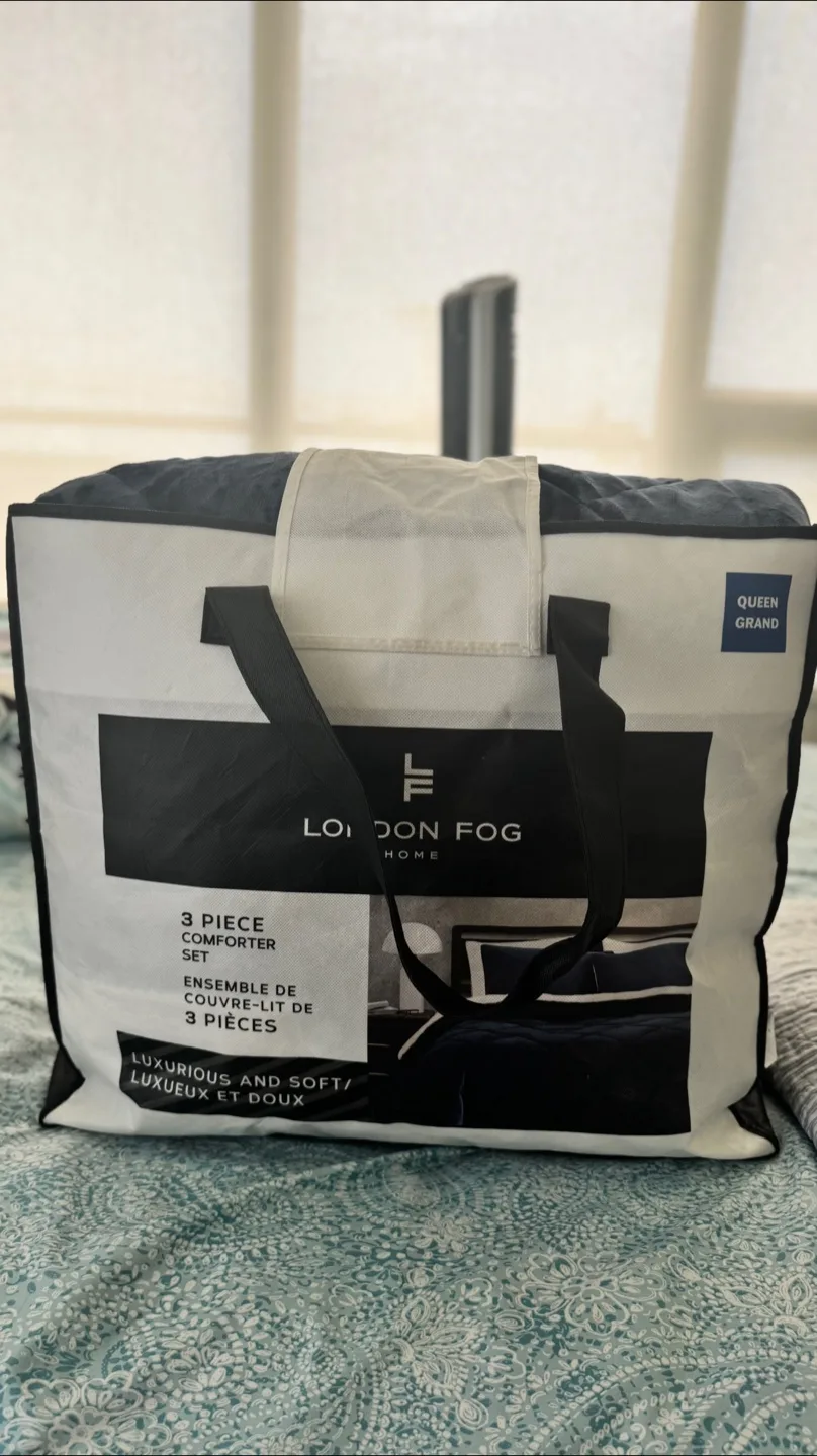 London Fog Home Queen Comforter Set - New