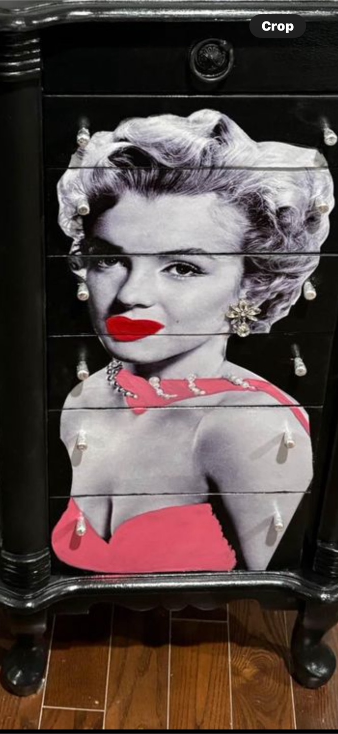 Marilyn Monroe Dresser