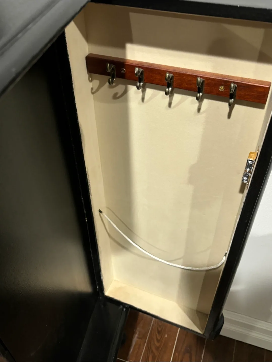 Marilyn Monroe Dresser image indicator(6)