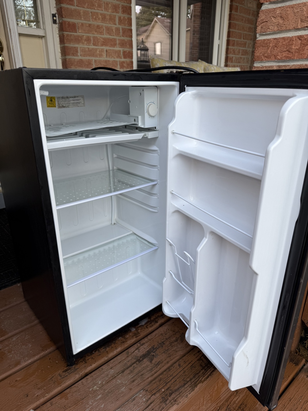 RCA Mini Fridge - photo 2