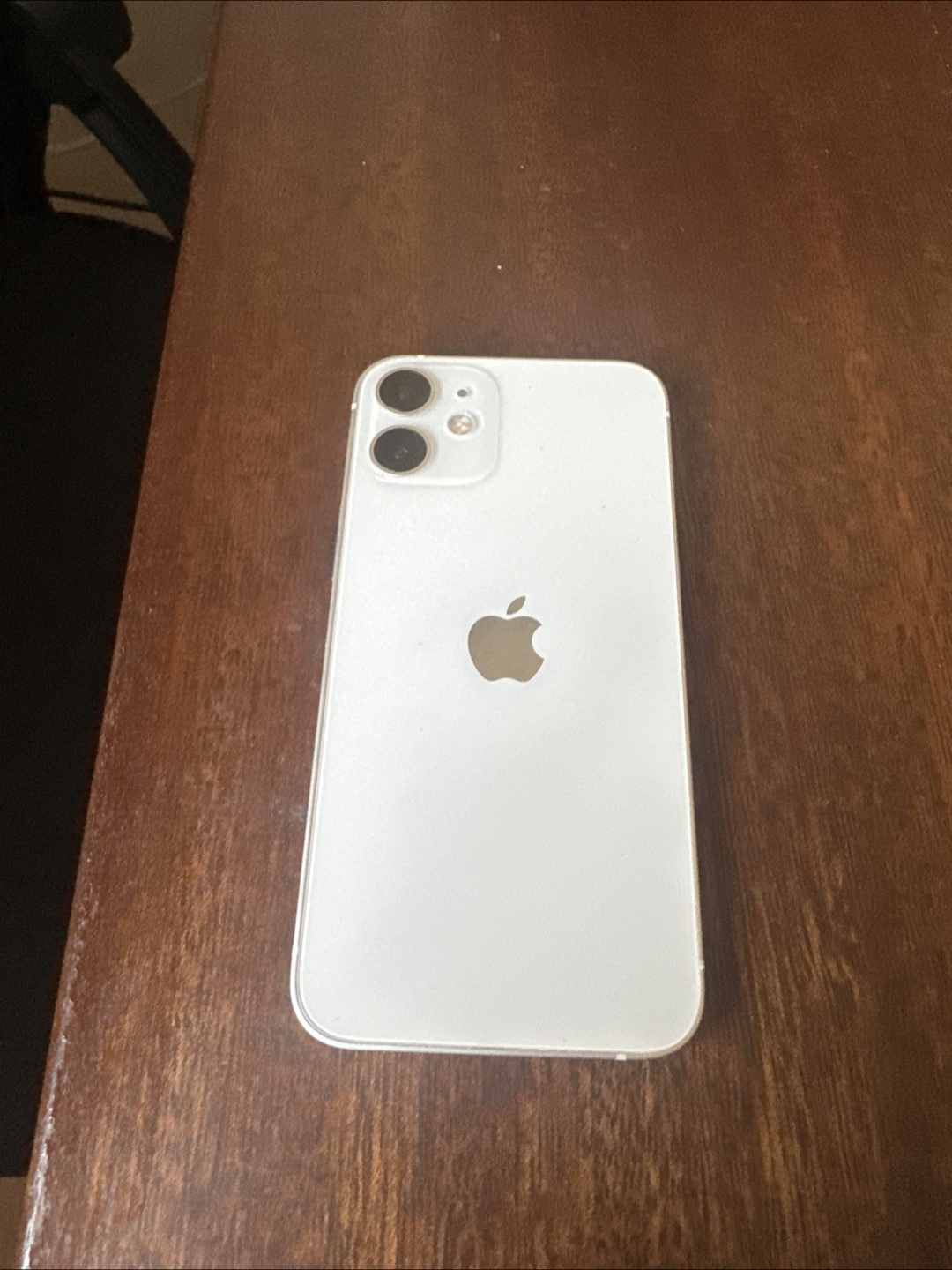 White iPhone 12 mini 128gb - 90% Battery Health