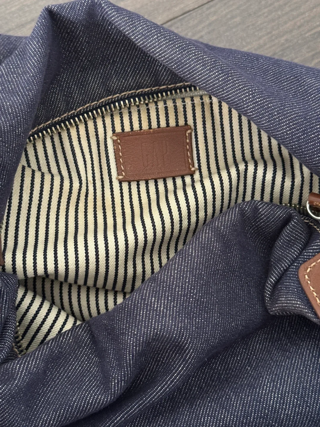 GAP Denim Hobo Bag image indicator(3)