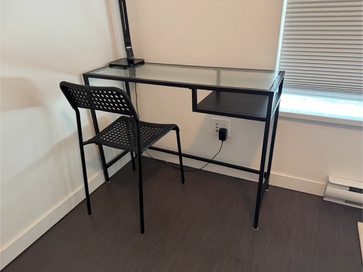 🥕 IKEA VITTSJO DESK with chair and LED desk lamp