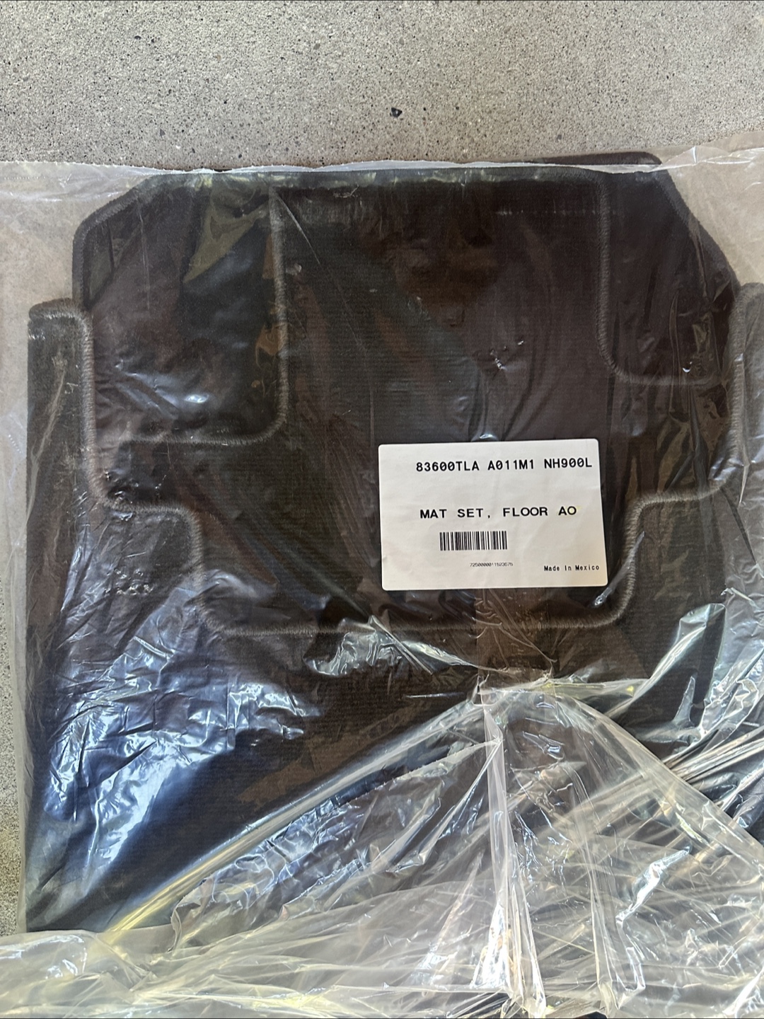 Honda CRV - mat set - 83600TLA (genuine part)