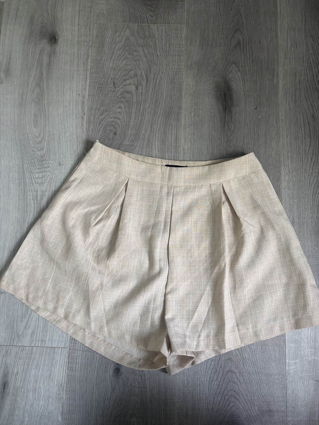 Assorted Skirts & Shorts get all for 15 - photo 3