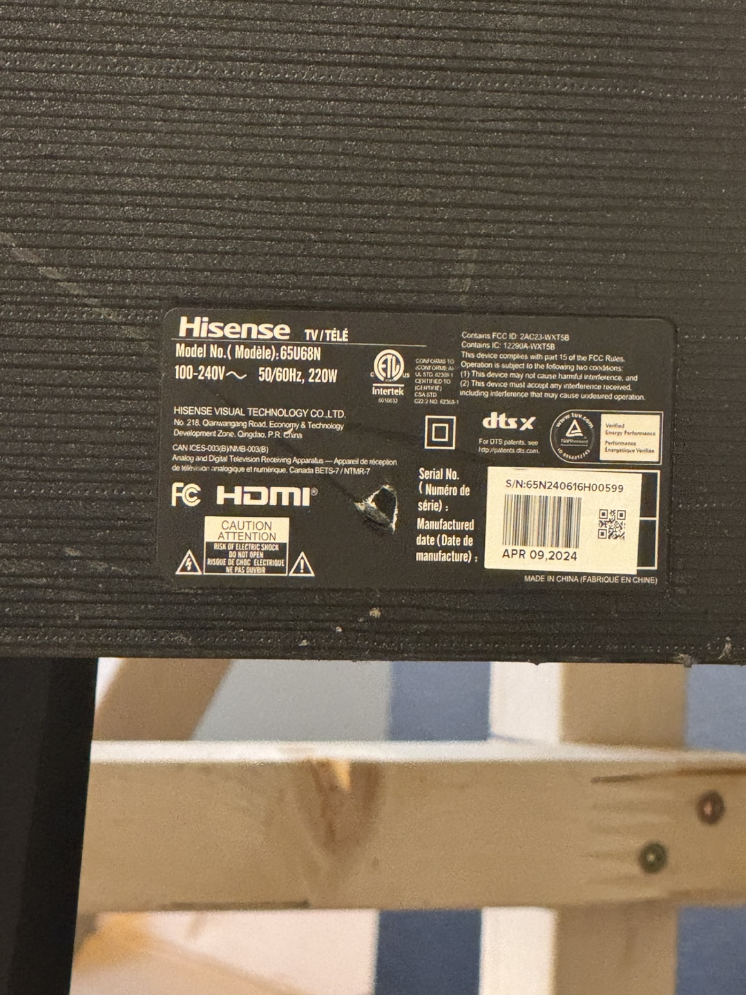 Hisense 654K UHD Smart TV - Excellent Condition! - photo 3