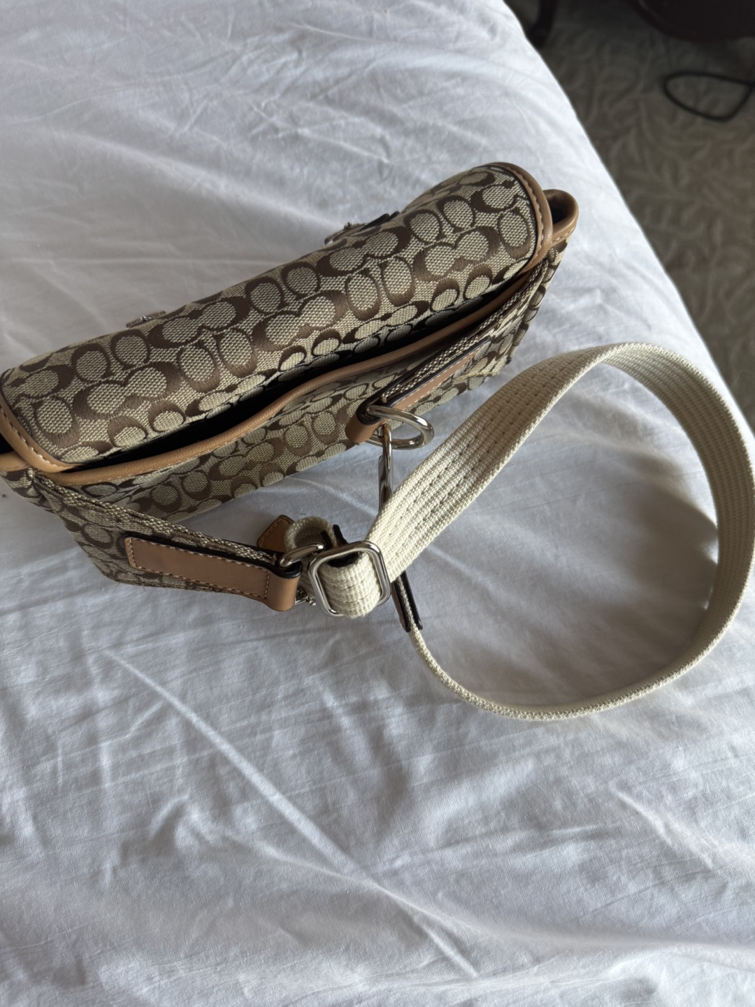 Coach Signature Canvas Bag - photo 5