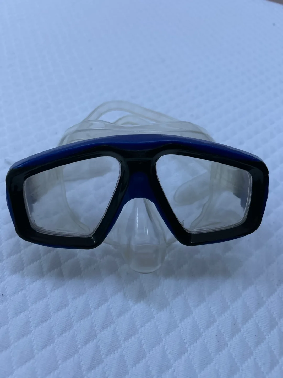 🥕 Blue Diving Mask