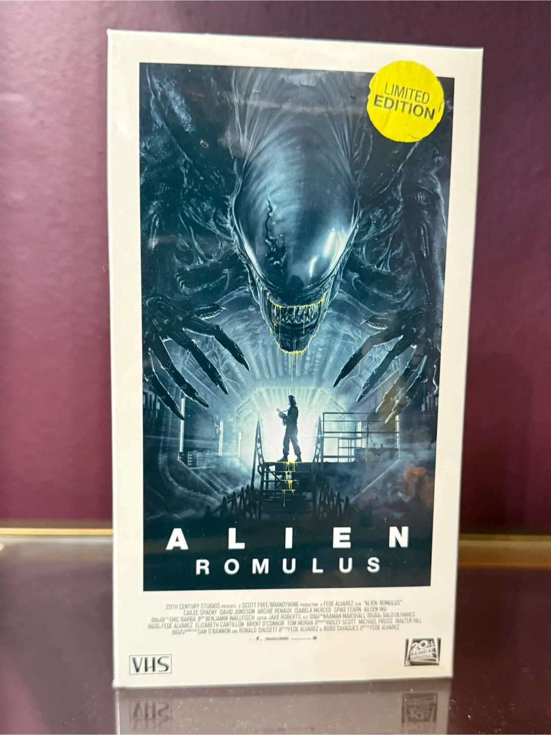 👽 Alien: Romulus – Limited Edition VHS Retro Collector’s Box thumbnail