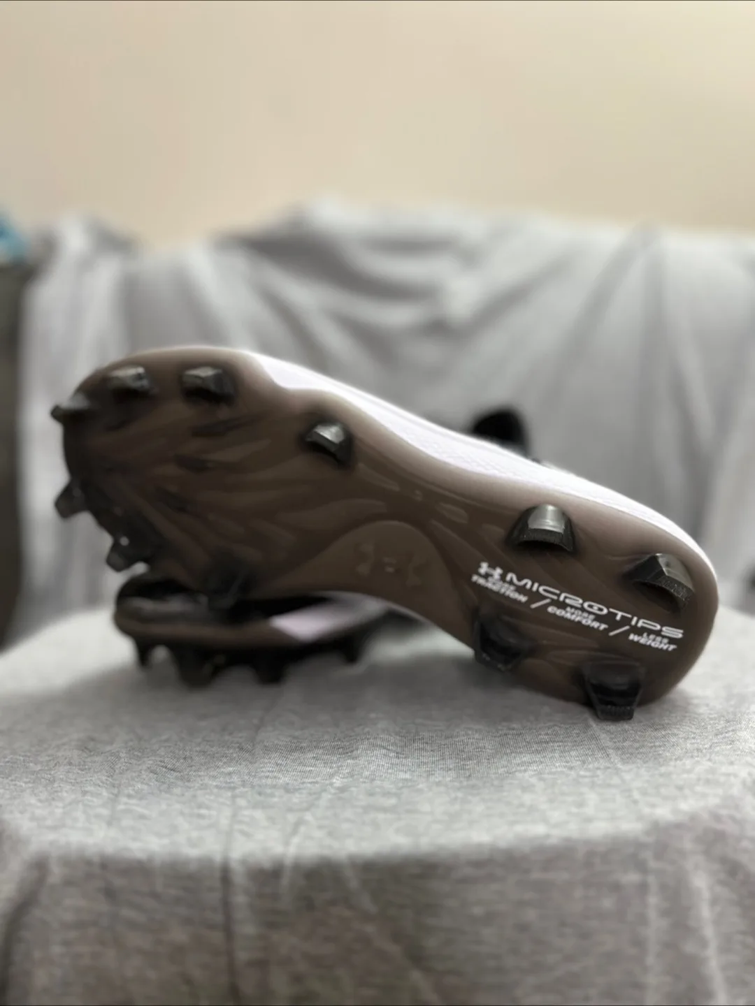 Under Armour Football Cleats - Size 9 image indicator(3)