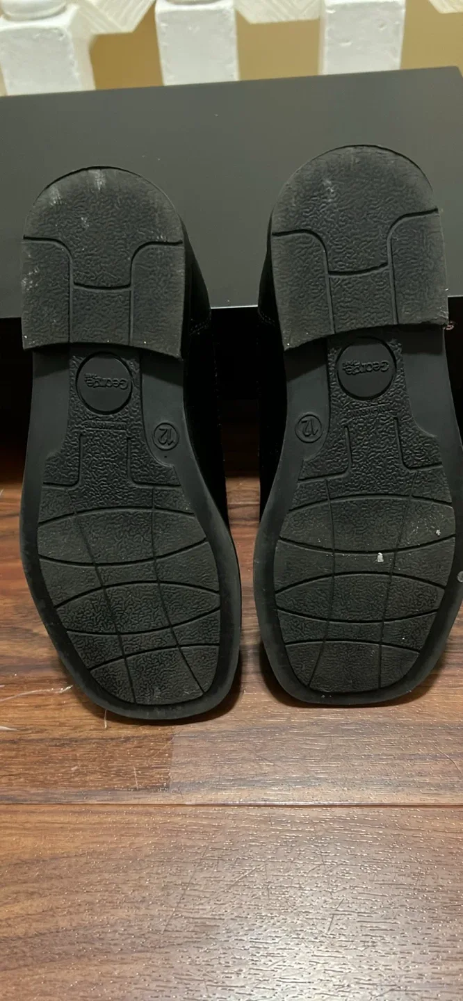 Boys dress shoes(kids size 12) image indicator(3)