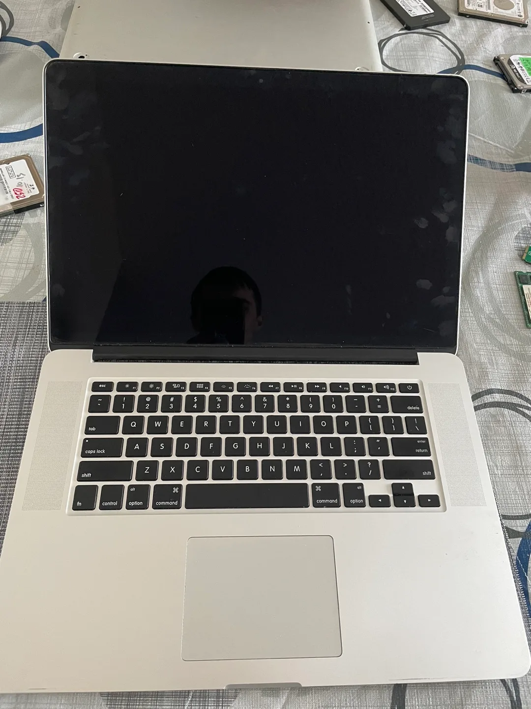 Apple MacBook Pro 15” Retina 2014 A1398  i7 16 RAM thumbnail
