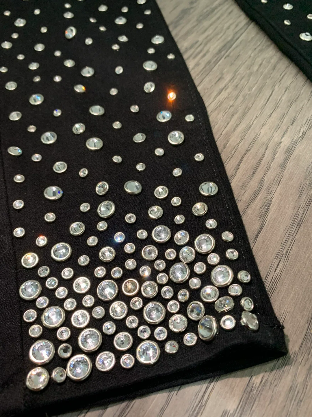 L'AGENCE Black Rhinestone Jeans - Size 25 image indicator(3)