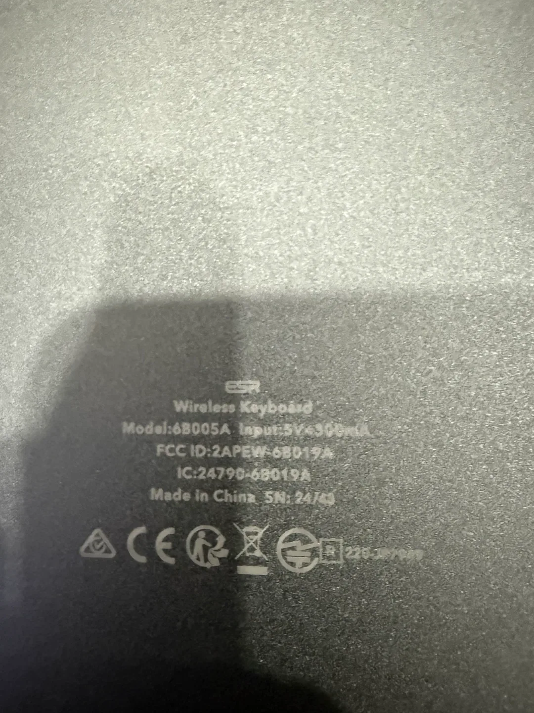 ESR Rebound Magnetic Keyboard Case for iPad Air 11" - Black image indicator(3)