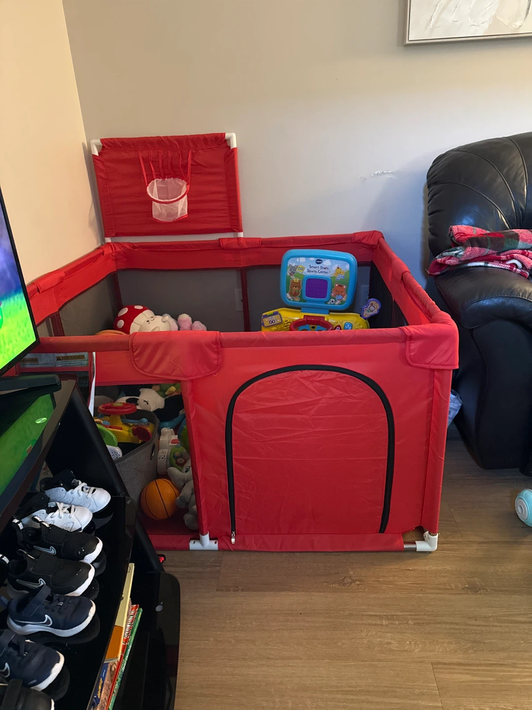 Red Baby Playpen with Basketball Hoop - photo 3