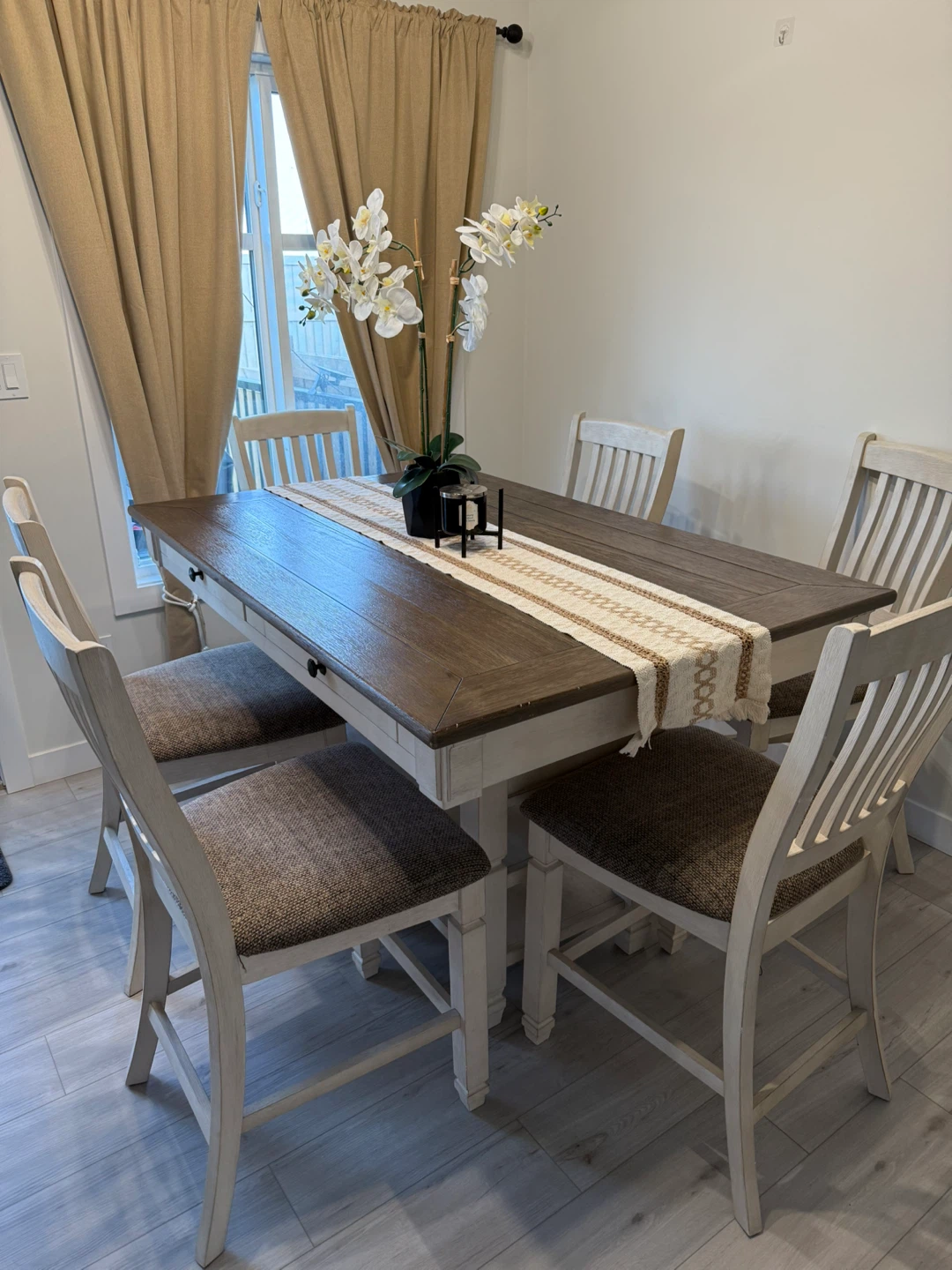 Dining table - Set of 6