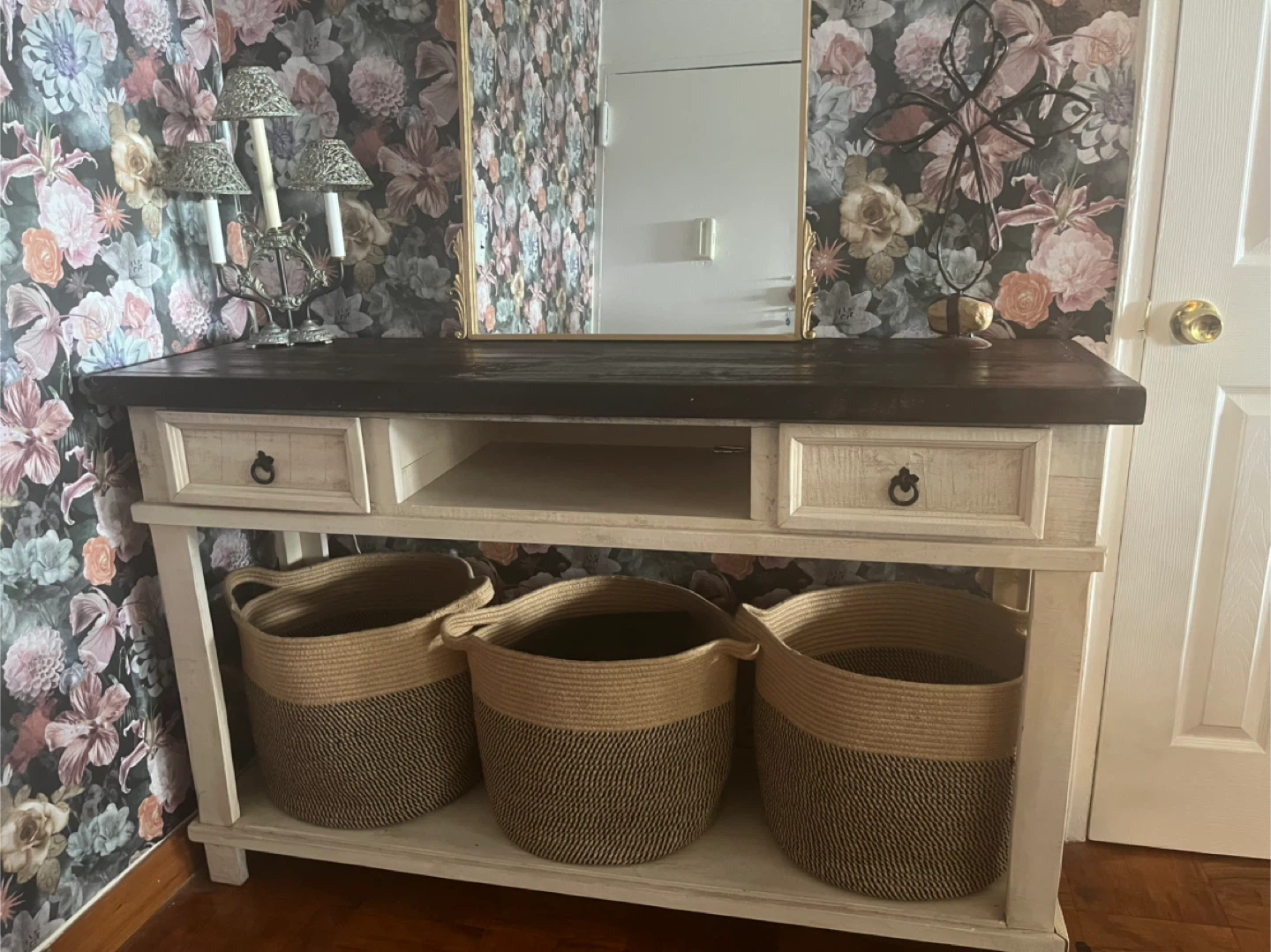 Entryway Console Table with Baskets