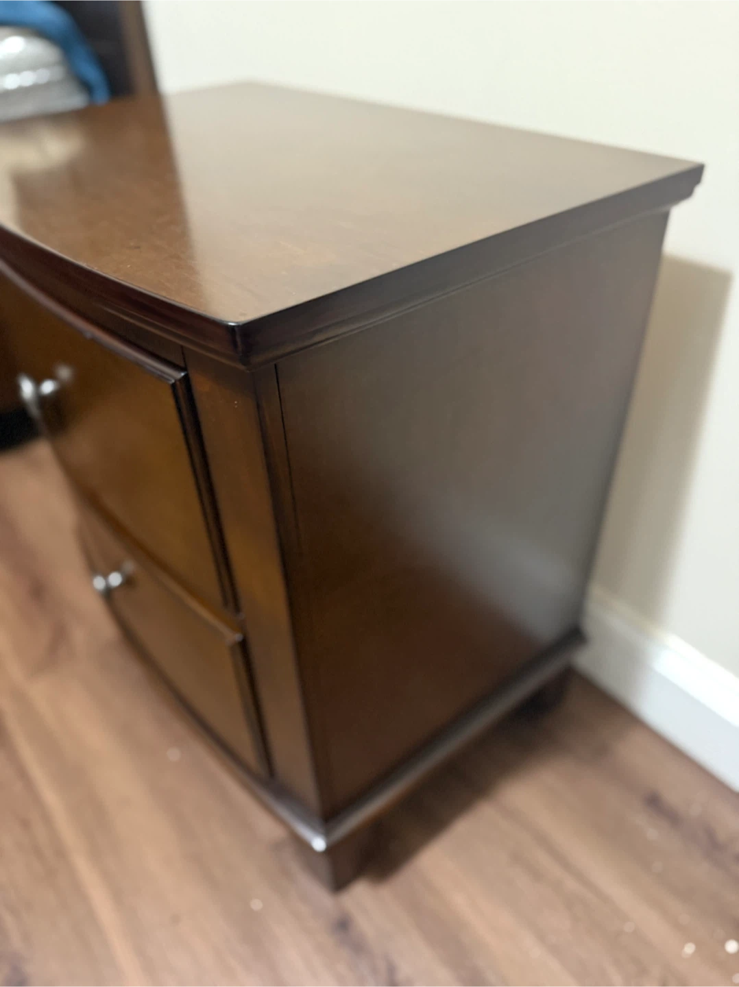 Raymour & Flanigan Merlot Color Night stand - photo 3