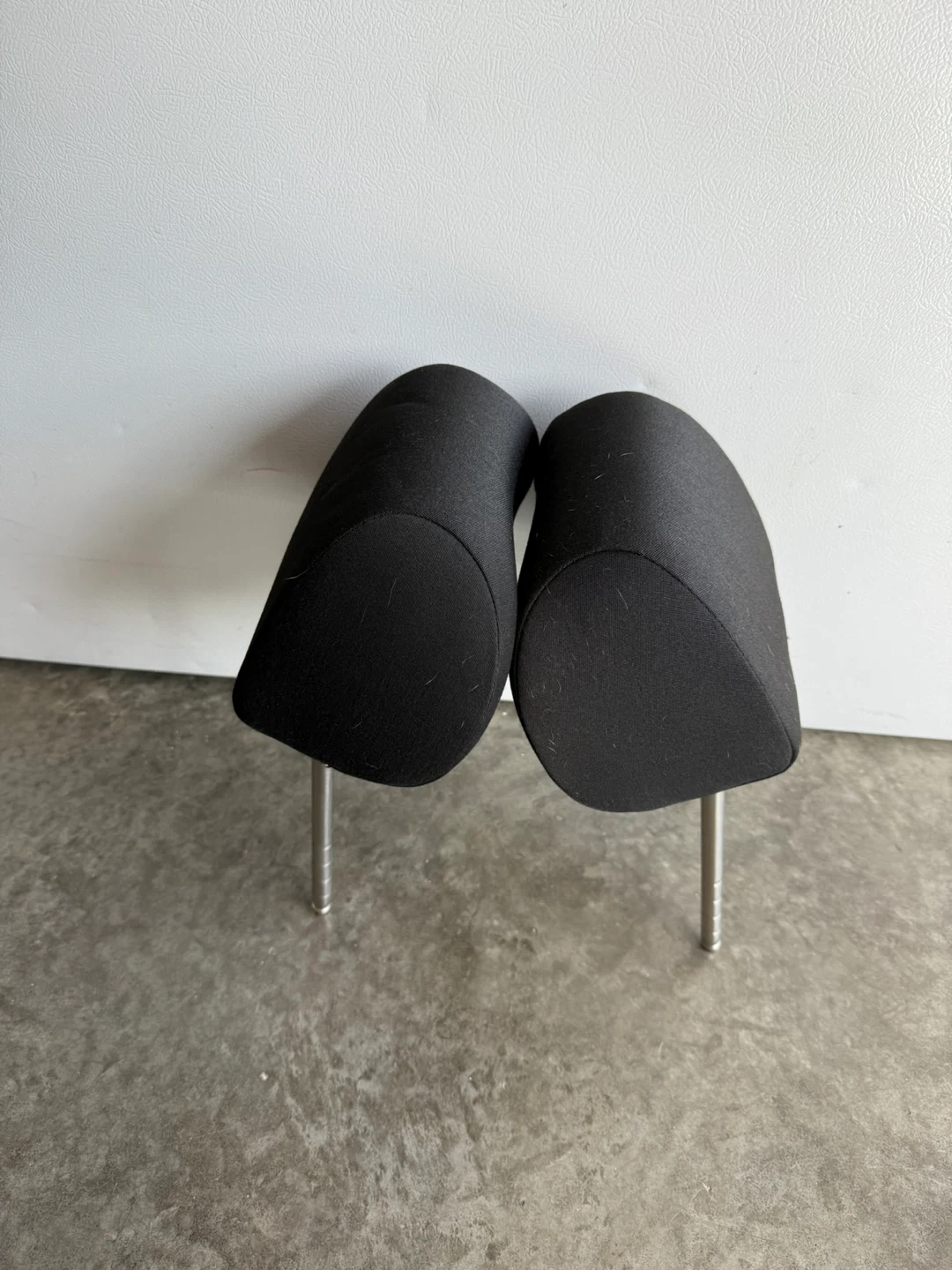 2008 Volkswagen Jetta cloth headrest - photo 2