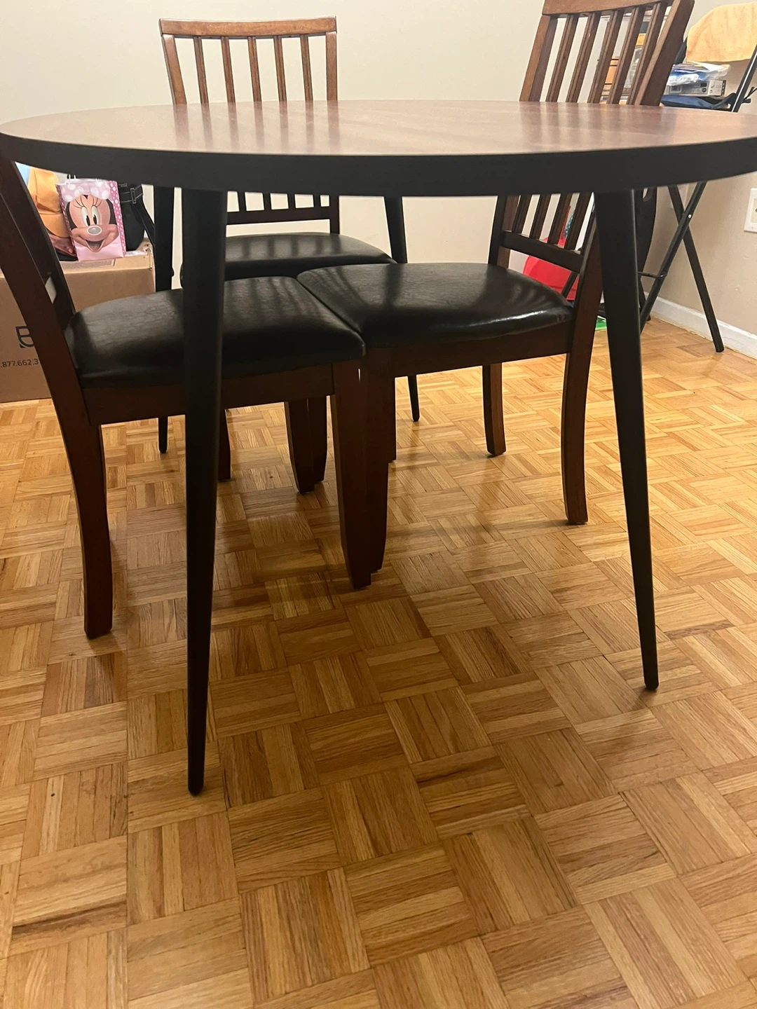 Dining Table with 4 Chairs - Wood - photo 2