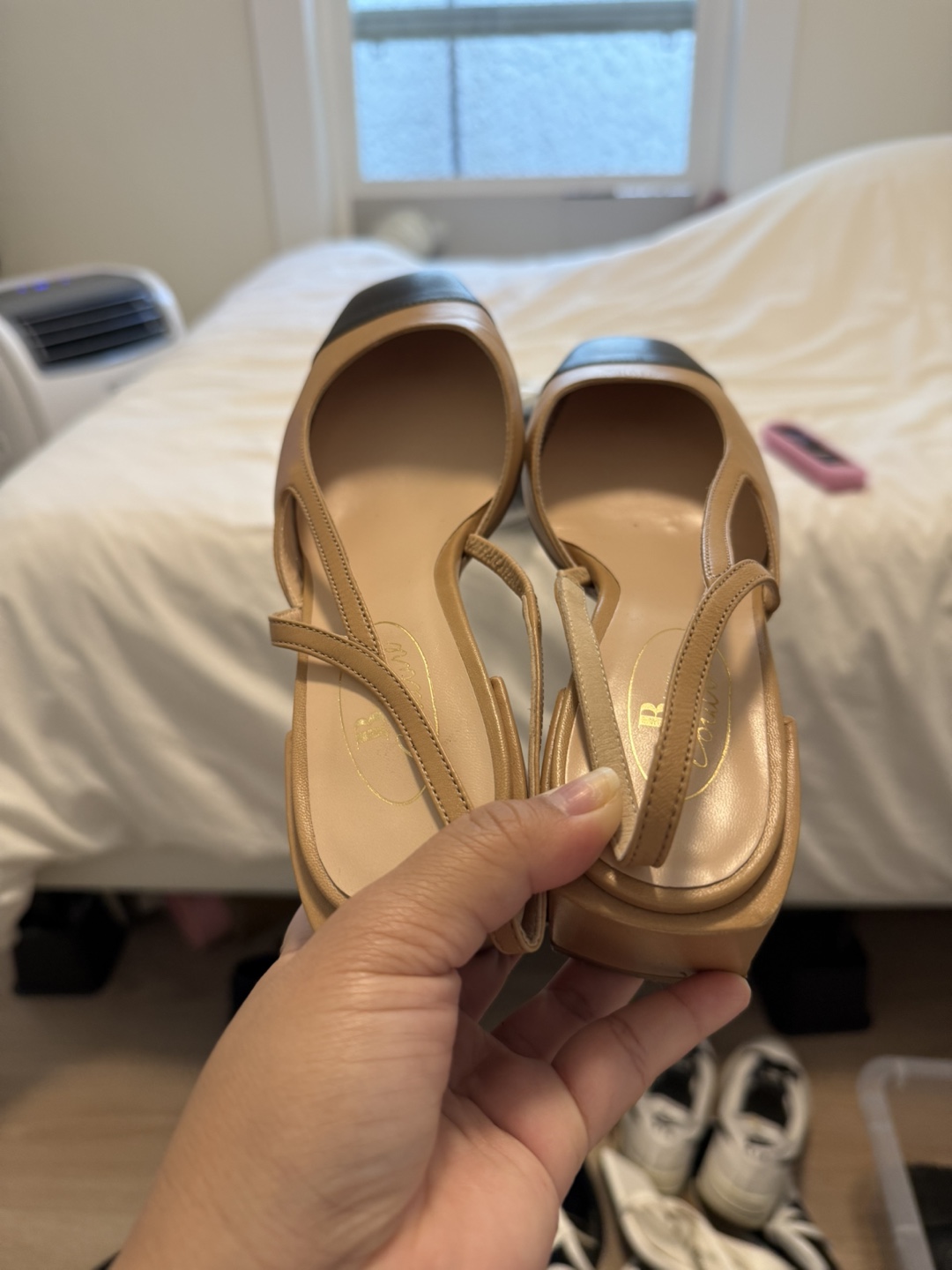 Browns Couture Beige & Black Slingback Heels - photo 3