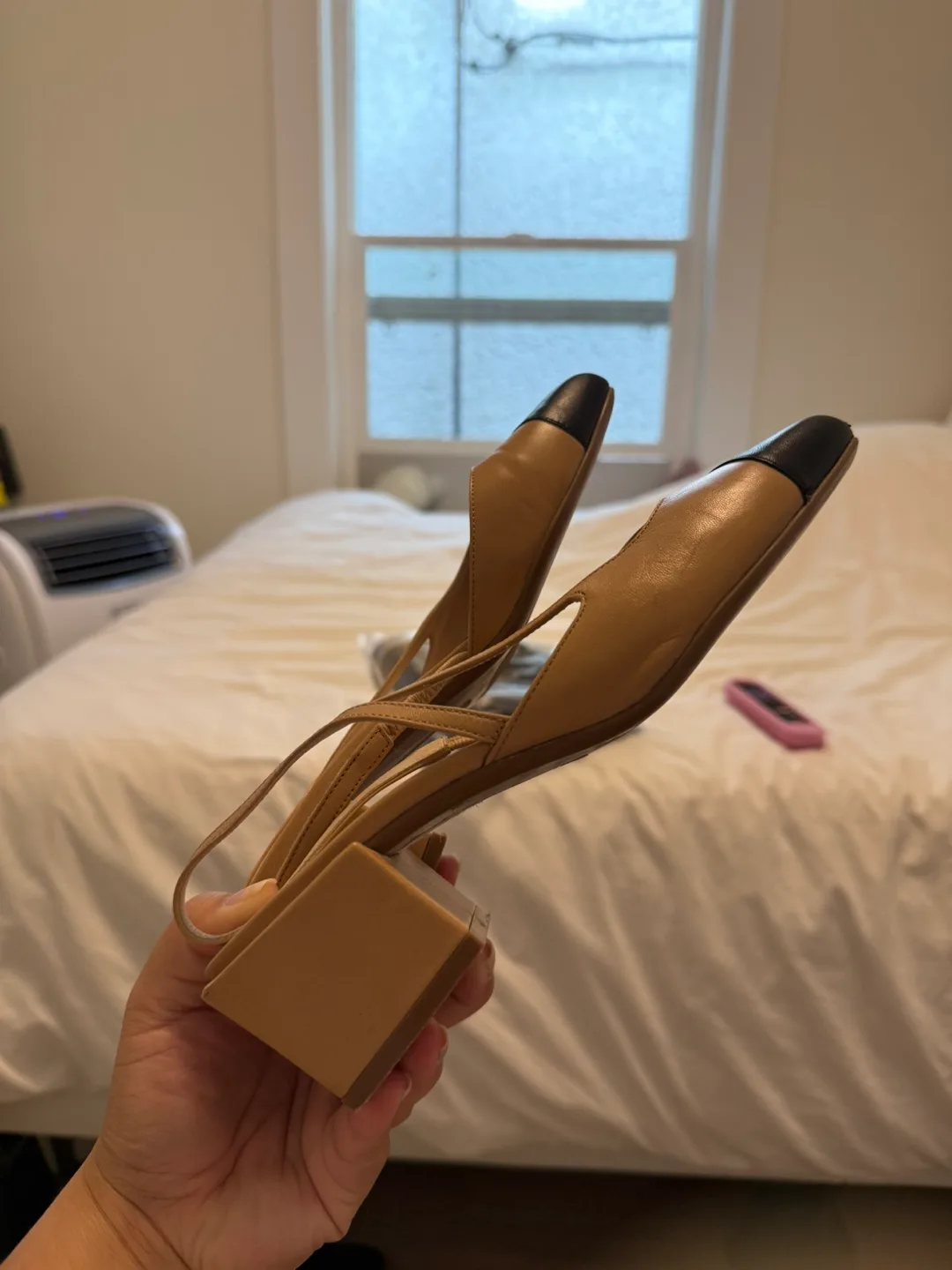 Browns Couture Beige & Black Slingback Heels image indicator(4)