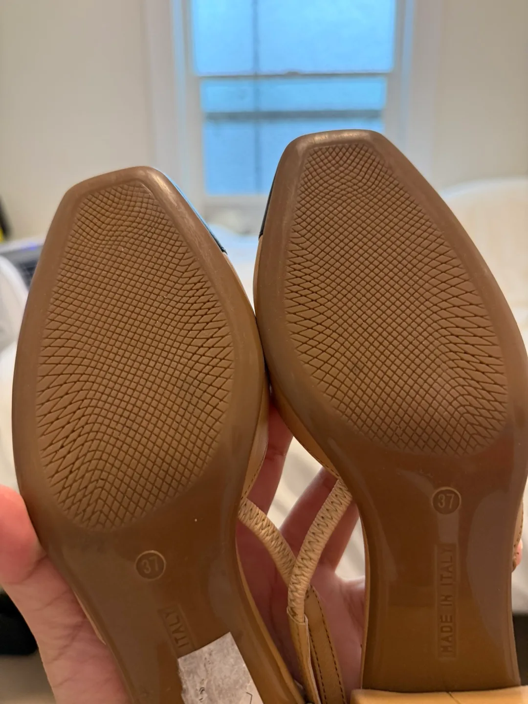 Browns Couture Beige & Black Slingback Heels image indicator(7)