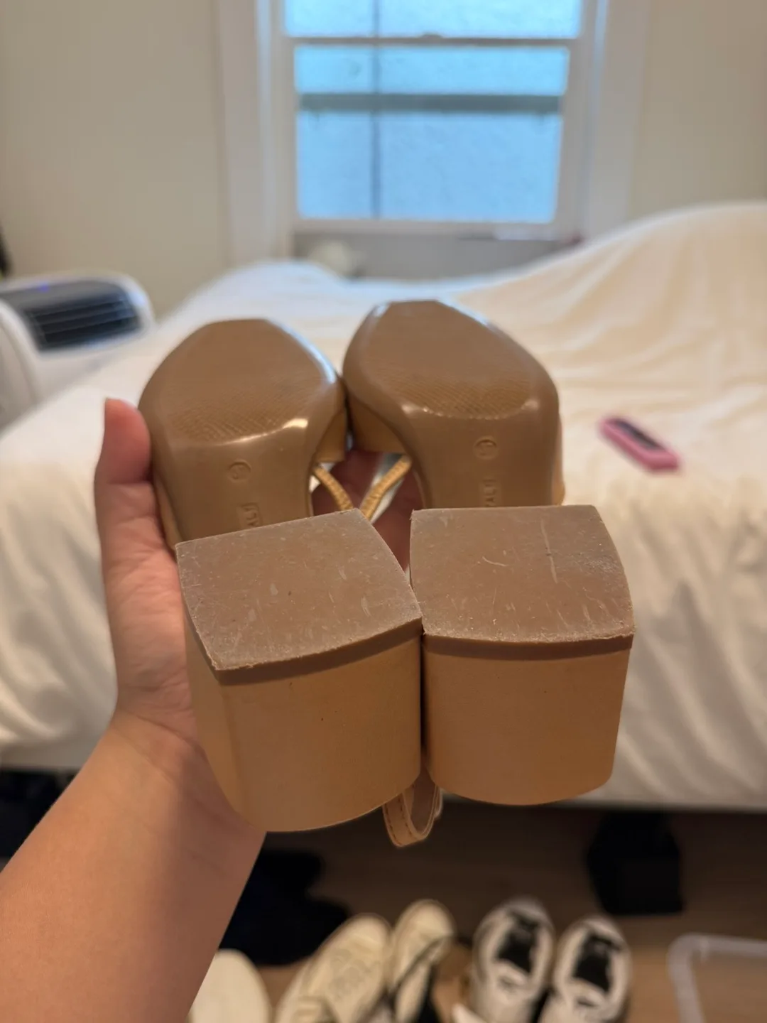 Browns Couture Beige & Black Slingback Heels image indicator(8)