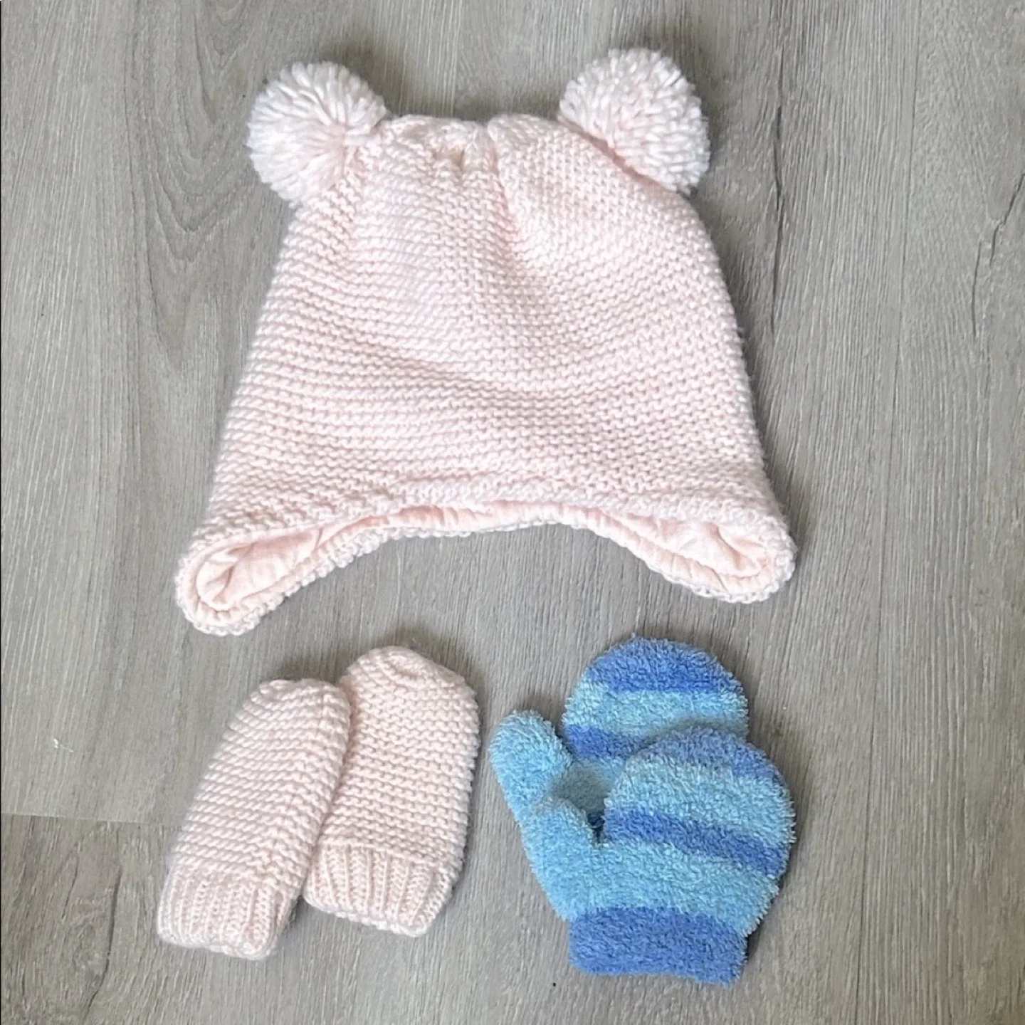 Primark Baby Hat & Mittens Set (12-24M) thumbnail
